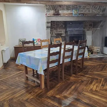 Ferme Auvergnate * Tauves